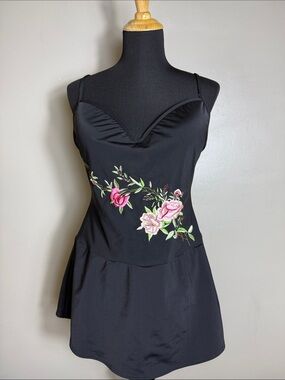 Vintage Newport News Black Floral Embroidered Swimdress Sz 16